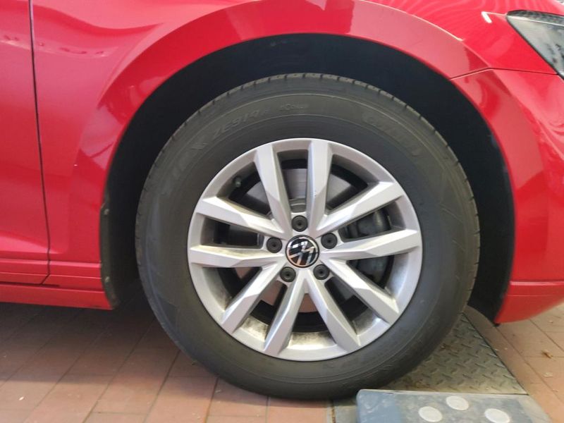 Volkswagen Passat 2.0 TDI Business — zdjęcie 25