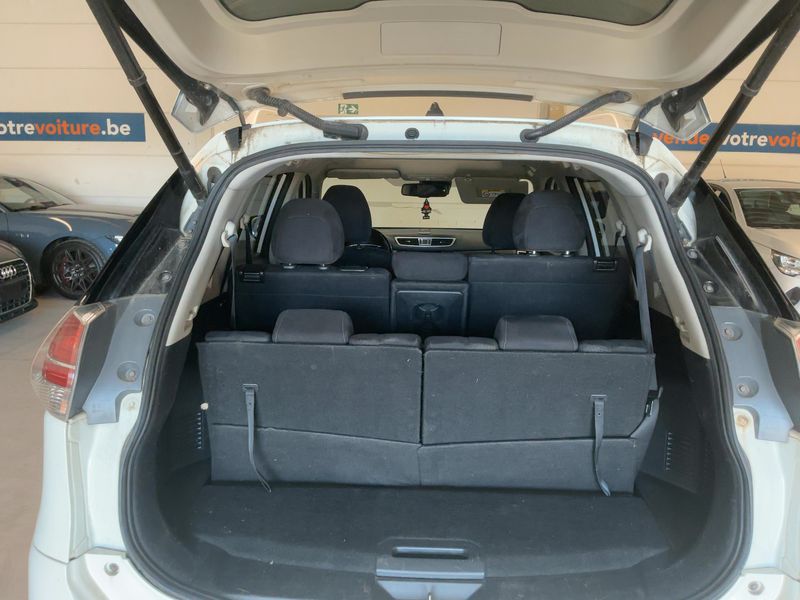 Nissan X-Trail 1.6 dCi 360 — zdjęcie 10