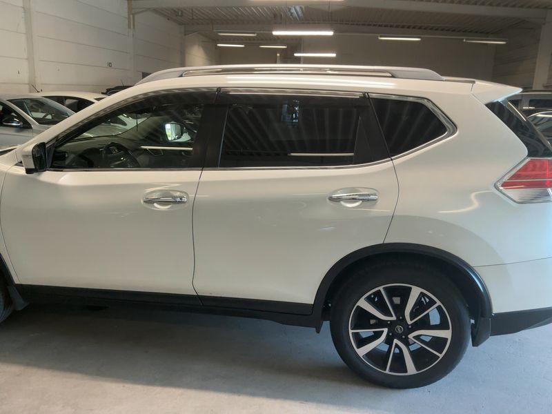 Nissan X-Trail 1.6 dCi 360 — zdjęcie 4