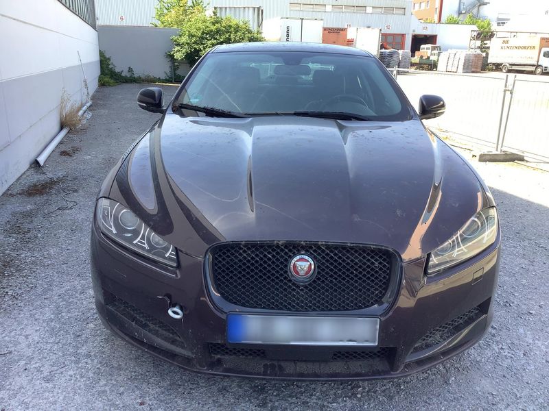 Jaguar XF 3.0 V6 Kompressor — zdjęcie 9