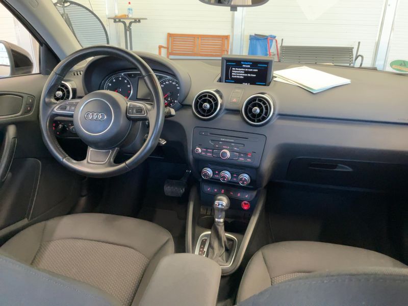 Audi A1 Sportback 1.4 TFSI Admired — zdjęcie 12