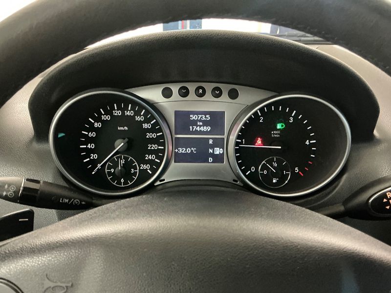 Mercedes-Benz M-Klasse ML 350 CDI 4Matic 2011 – снимка 18