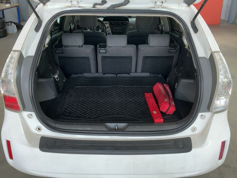 Toyota Prius+ 1.8 Comfort 2014 – снимка 15
