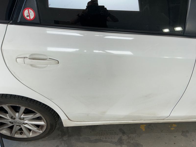 Toyota Prius+ 1.8 Comfort 2014 – снимка 31