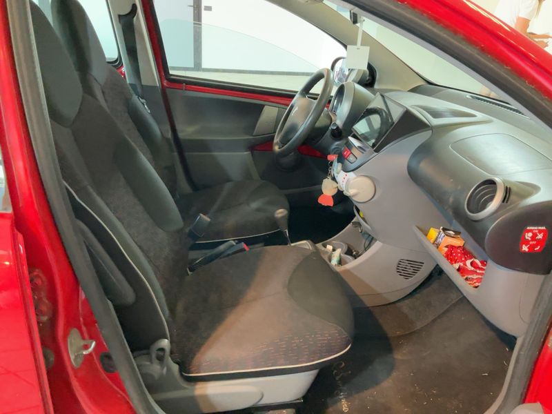 Peugeot 107 1.0 Plasir — zdjęcie 11