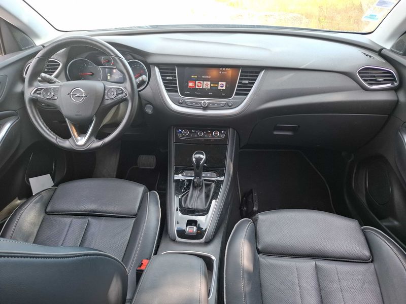 Opel Grandland X 1.2 Turbo Innovation 2017 – снимка 11