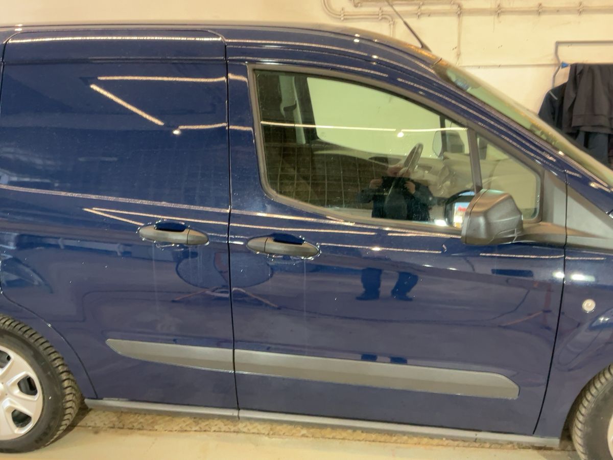 Ford Transit 2022 — photo 11