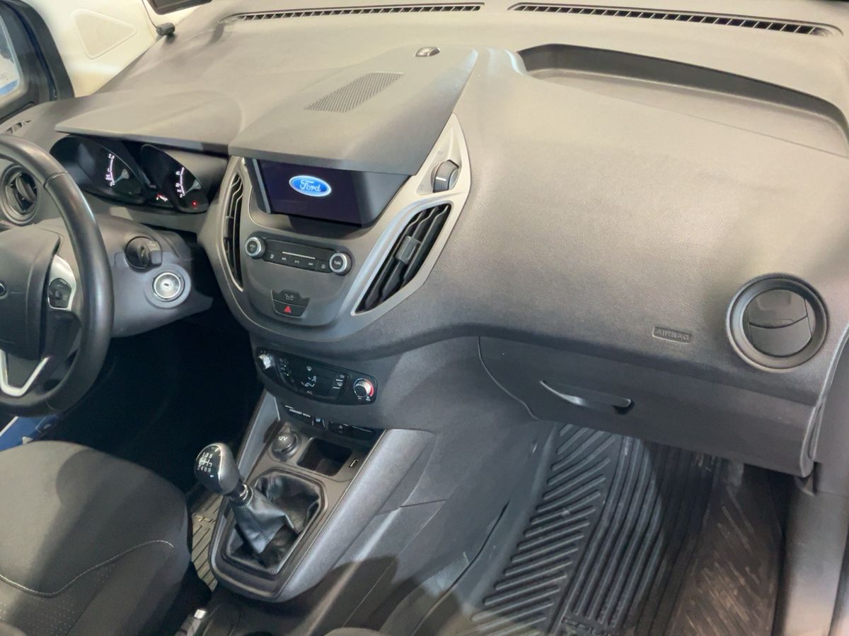 Ford Transit 2022 — photo 19