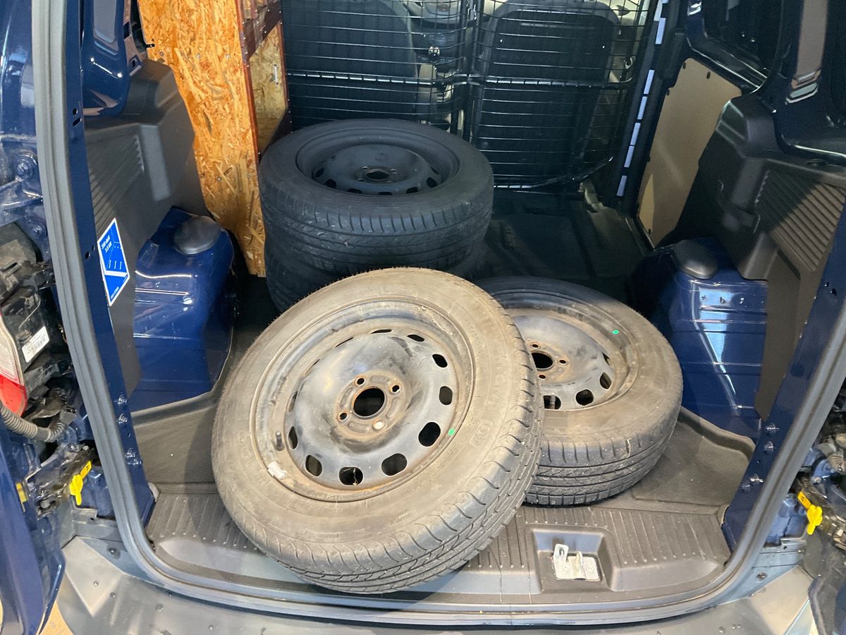Ford Transit 2022 — photo 16
