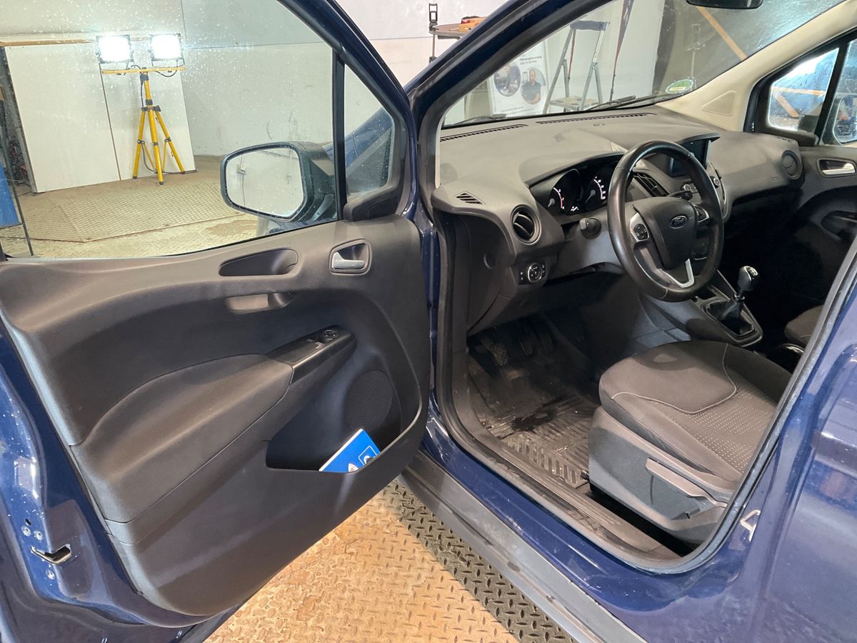 Ford Transit 2022 — photo 32