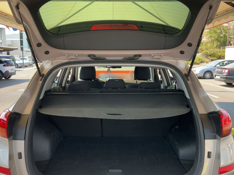 Hyundai Tucson 1.6 CRDi Style 2WD — zdjęcie 10