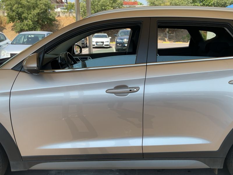 Hyundai Tucson 1.6 CRDi Style 2WD — zdjęcie 4