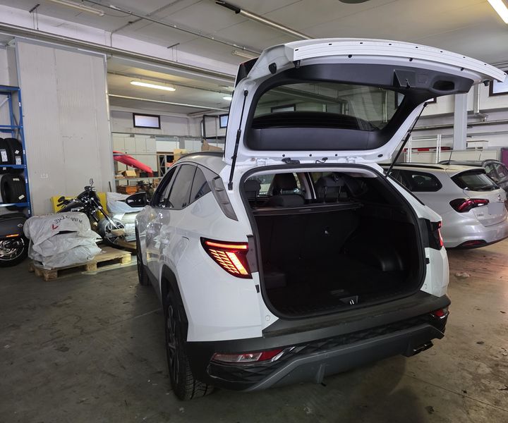 Hyundai Tucson 1.6 CRDi Mild-Hybrid XLine 2WD — zdjęcie 9