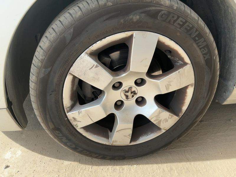 Peugeot 5008 1.6 e-HDi Active 2013 – снимка 3