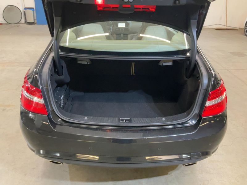 Mercedes-Benz E-Klasse E 350 CGI BlueEfficiency Elegance — zdjęcie 10