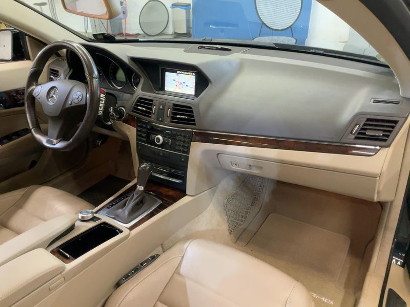 Mercedes-Benz E-Klasse E 350 CGI BlueEfficiency Elegance — zdjęcie 12
