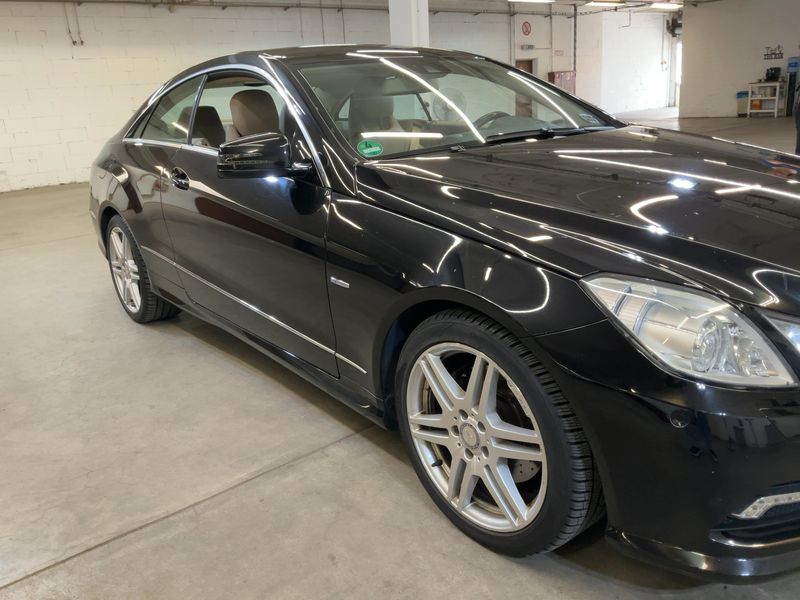 Mercedes-Benz E-Klasse E 350 CGI BlueEfficiency Elegance — zdjęcie 8