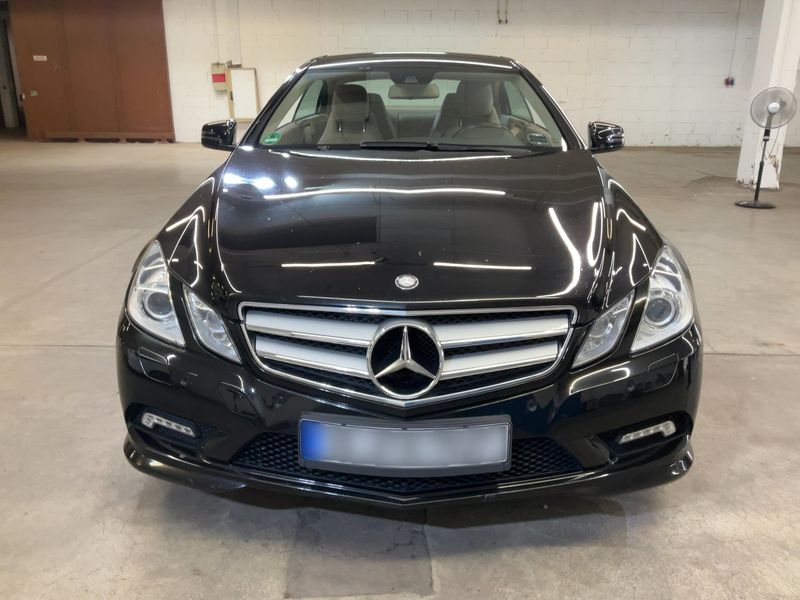 Mercedes-Benz E-Klasse E 350 CGI BlueEfficiency Elegance — zdjęcie 9