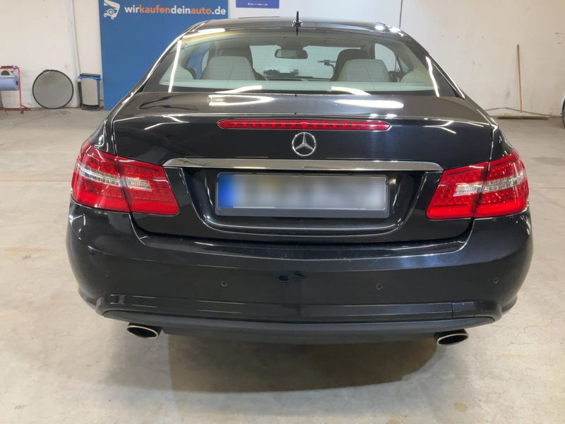 Mercedes-Benz E-Klasse E 350 CGI BlueEfficiency Elegance — zdjęcie 5