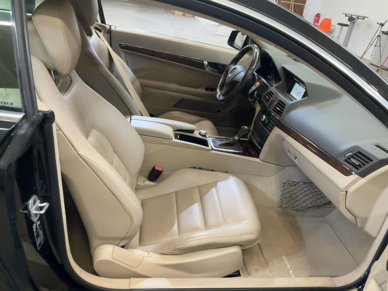 Mercedes-Benz E-Klasse E 350 CGI BlueEfficiency Elegance — zdjęcie 11