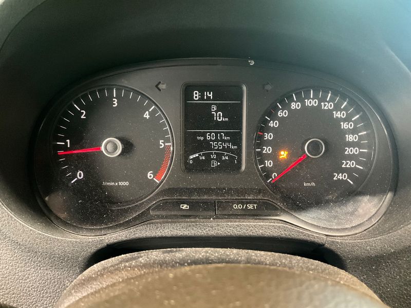 Volkswagen Polo 1.6 TDI Style 2011 – снимка 18