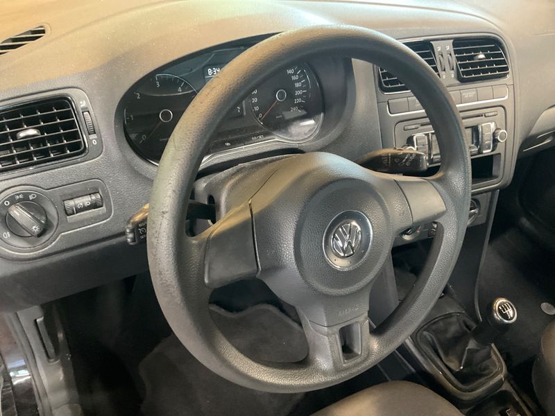 Volkswagen Polo 1.6 TDI Style 2011 – снимка 31