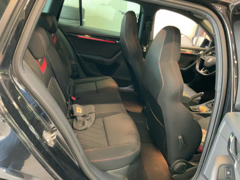 Skoda Octavia 2.0 TDI RS 2018 – снимка 19