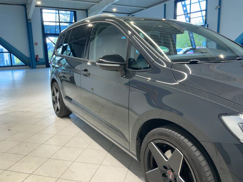 Volkswagen Touran 2.0 TDI IQ.DRIVE — zdjęcie 8