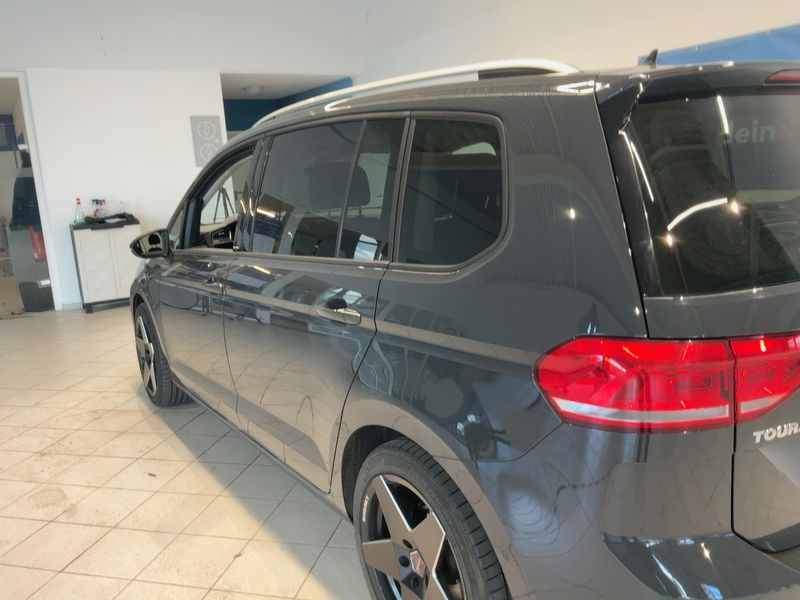 Volkswagen Touran 2.0 TDI IQ.DRIVE — zdjęcie 3