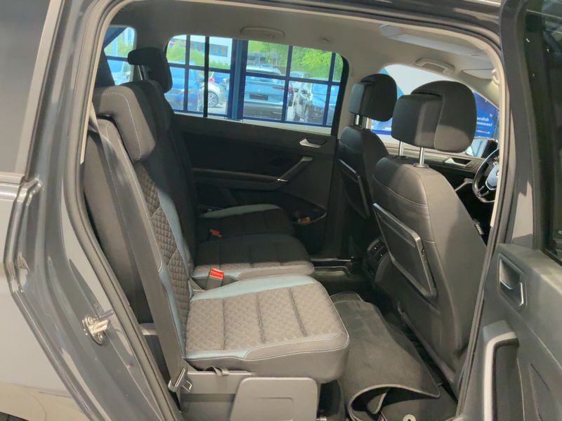 Volkswagen Touran 2.0 TDI IQ.DRIVE — zdjęcie 14