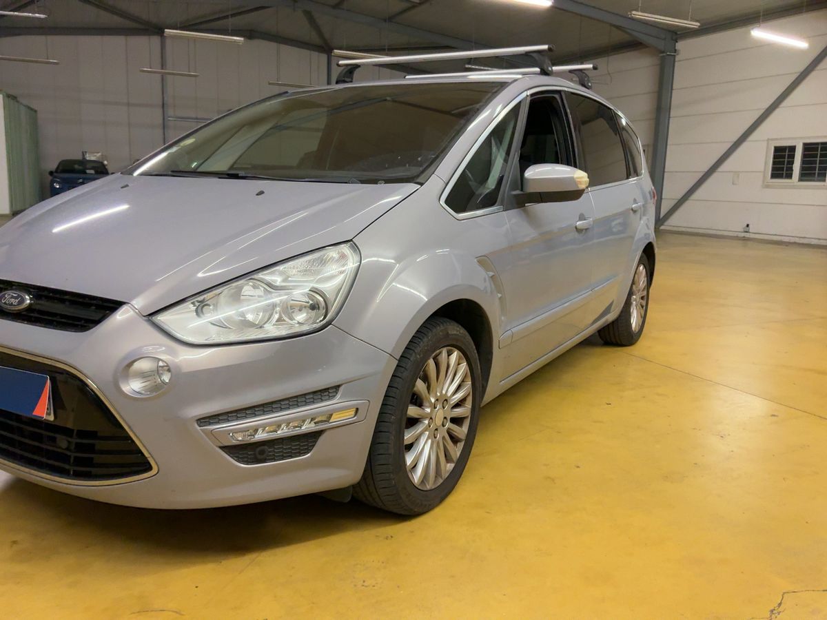 Ford S-Max 2.0 TDCi Titanium