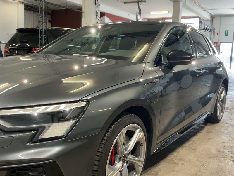 Audi A3 Sportback 45 TFSIe S line — zdjęcie 2