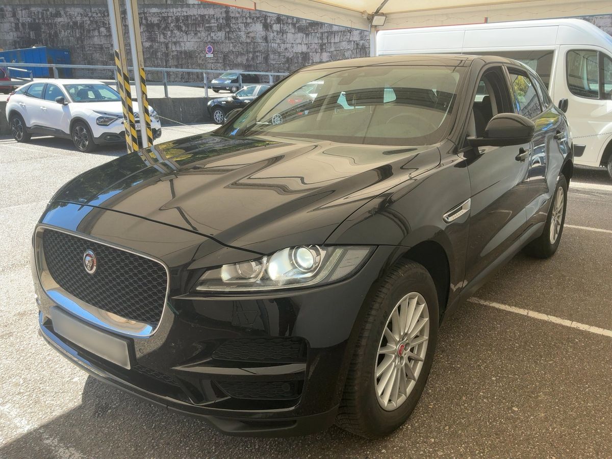 Jaguar F-Pace 2016