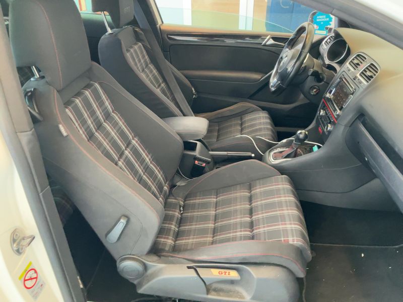 Volkswagen Golf VI 2.0 TSI GTI — zdjęcie 11