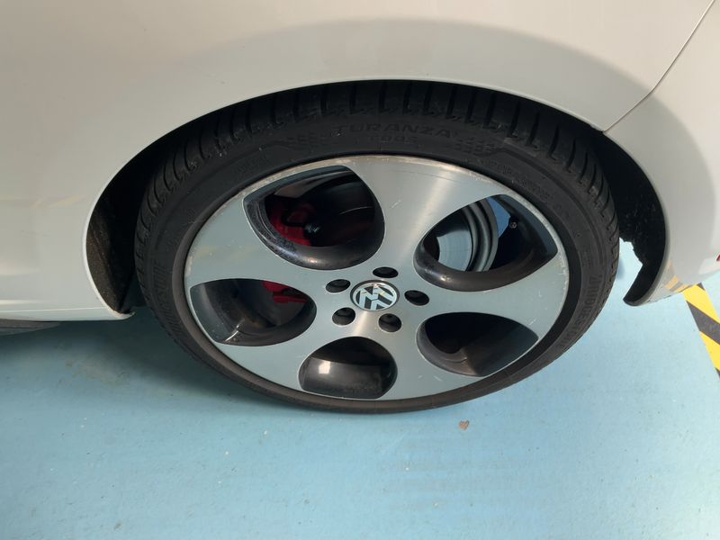 Volkswagen Golf VI 2.0 TSI GTI 2009 – снимка 5