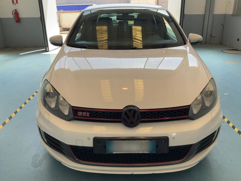 Volkswagen Golf VI 2.0 TSI GTI — zdjęcie 9