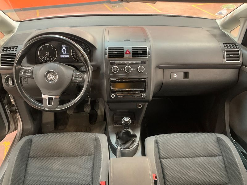 Volkswagen Touran 1.6 TDI Advance — zdjęcie 12