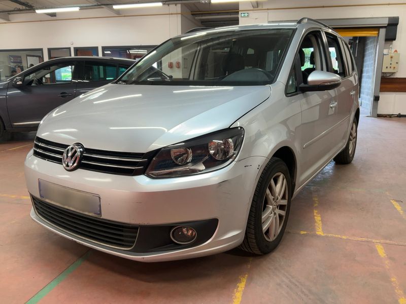 Volkswagen Touran 1.6 TDI Advance — zdjęcie 1