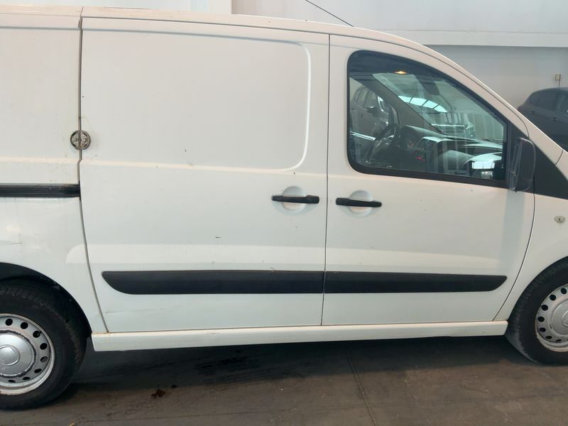 Fiat Scudo 2.0 JTDM 12 L1H1 130 Multijet — zdjęcie 7