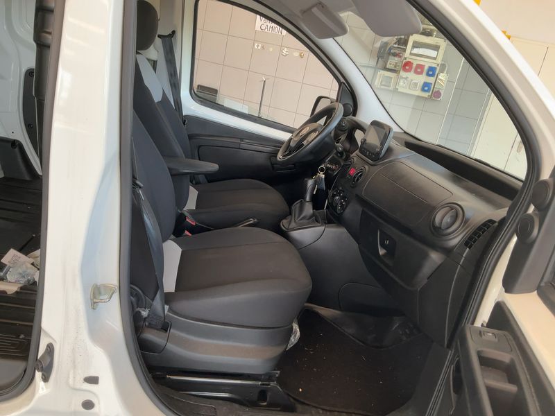 Fiat Fiorino 1.3 M-Jet SX Kasten — zdjęcie 11