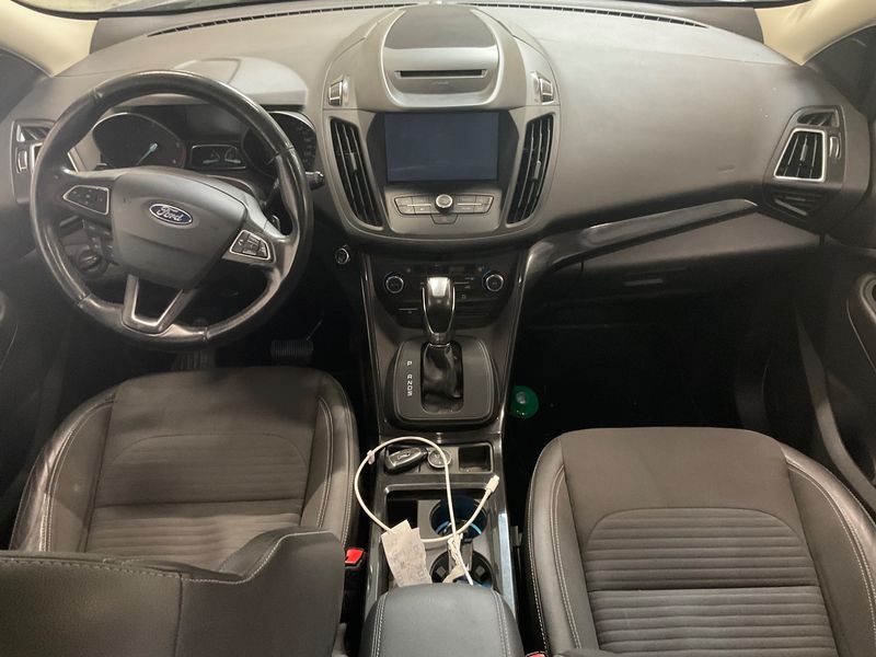 Ford Kuga 2.0 TDCi Executive — zdjęcie 12
