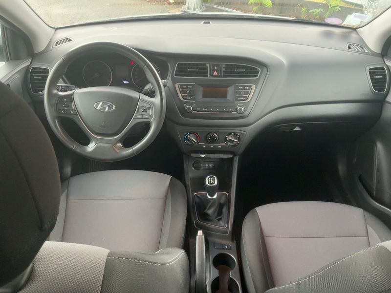 Hyundai i20 1.2 Initia — zdjęcie 12