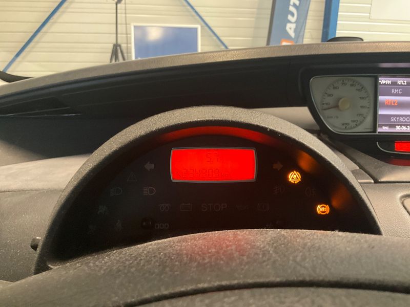 Citroen C8 2.0 HDi Airplay — zdjęcie 4