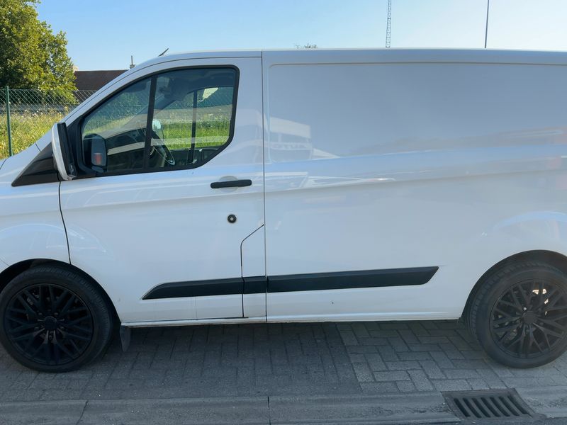 Ford Transit Custom 2.0 TDCi 300 L1 Trend — zdjęcie 4