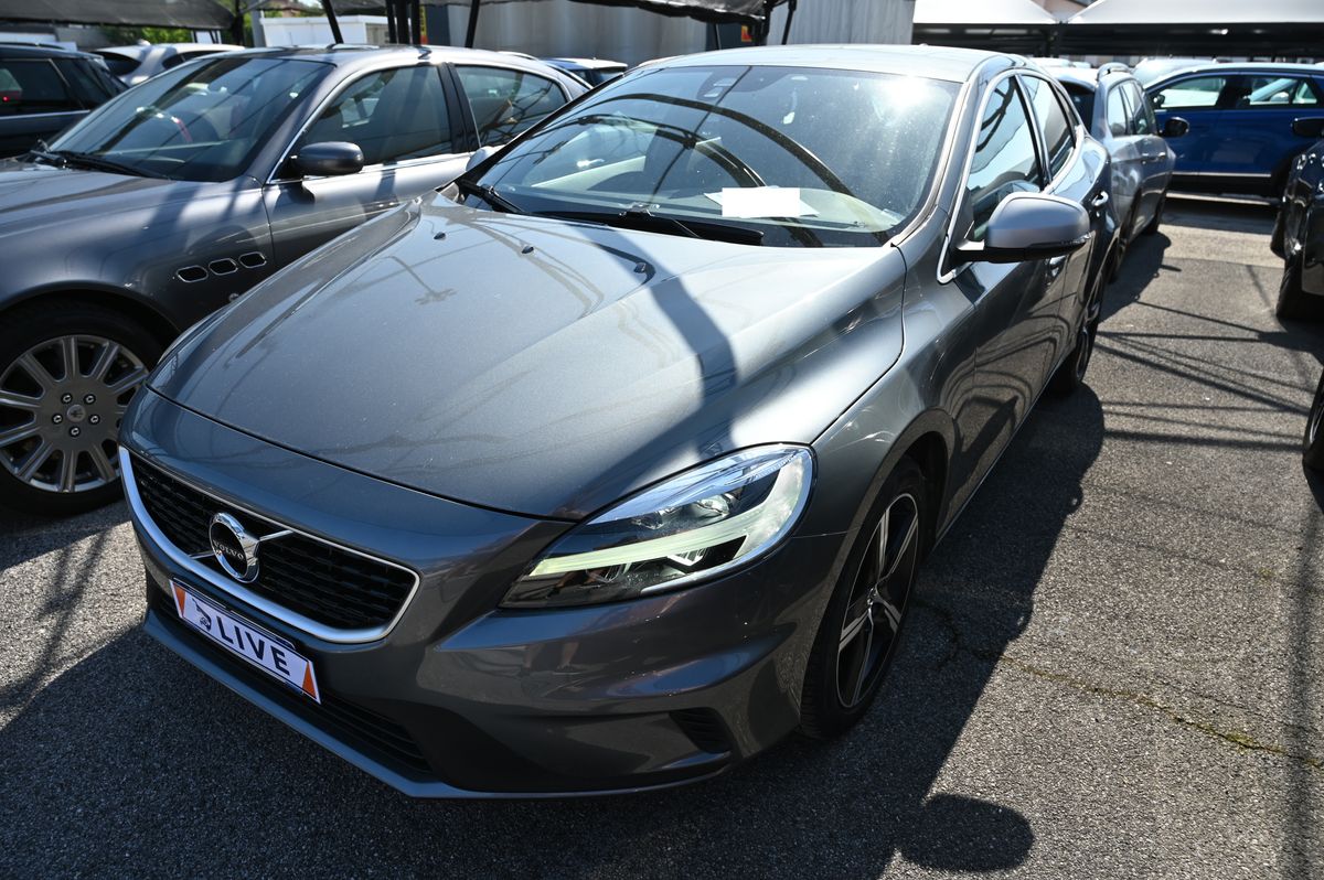 Volvo V40 2019