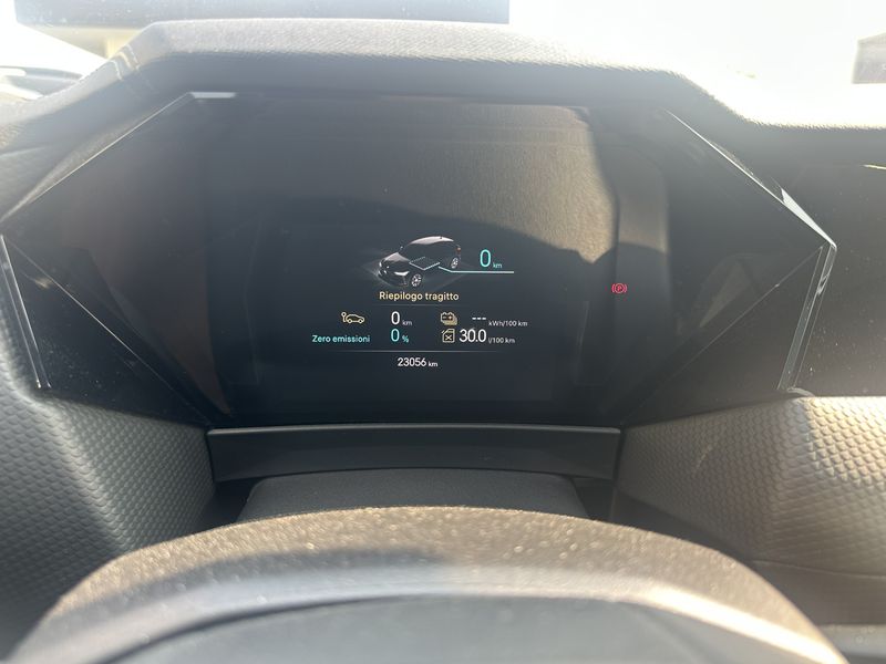 DS Automobiles DS4 1.6 E-Tense Hybrid Trocadero — zdjęcie 12