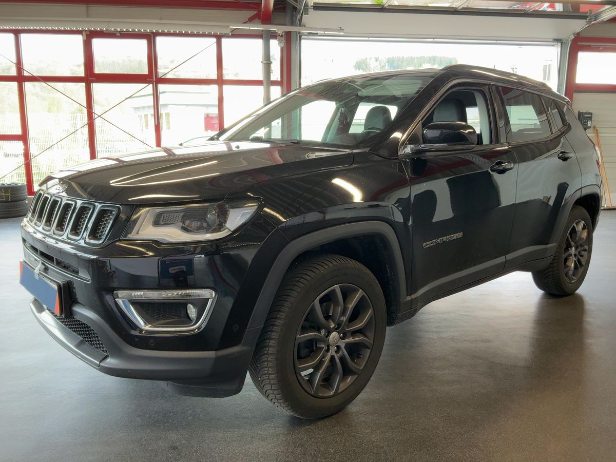 Jeep Compass 2018 — photo 1