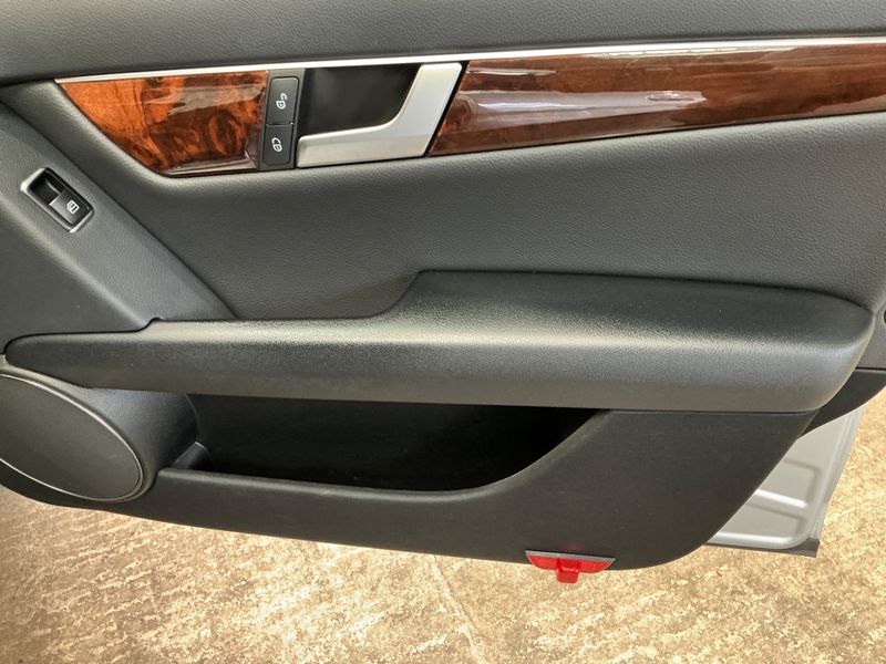 Mercedes-Benz C-Klasse C 220 CDI T BlueEfficiency Elegance 2012 – снимка 29