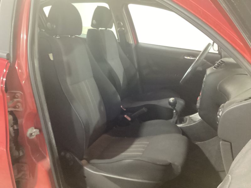 Alfa Romeo Alfa 147 1.9 JTD M-Jet Progression — zdjęcie 3