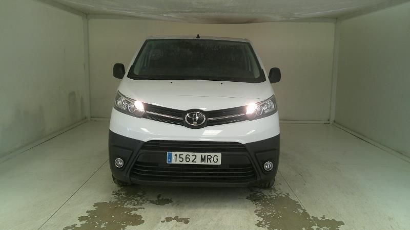 Toyota ProAce electric drive 100 kW Compact Combi GX — zdjęcie 8